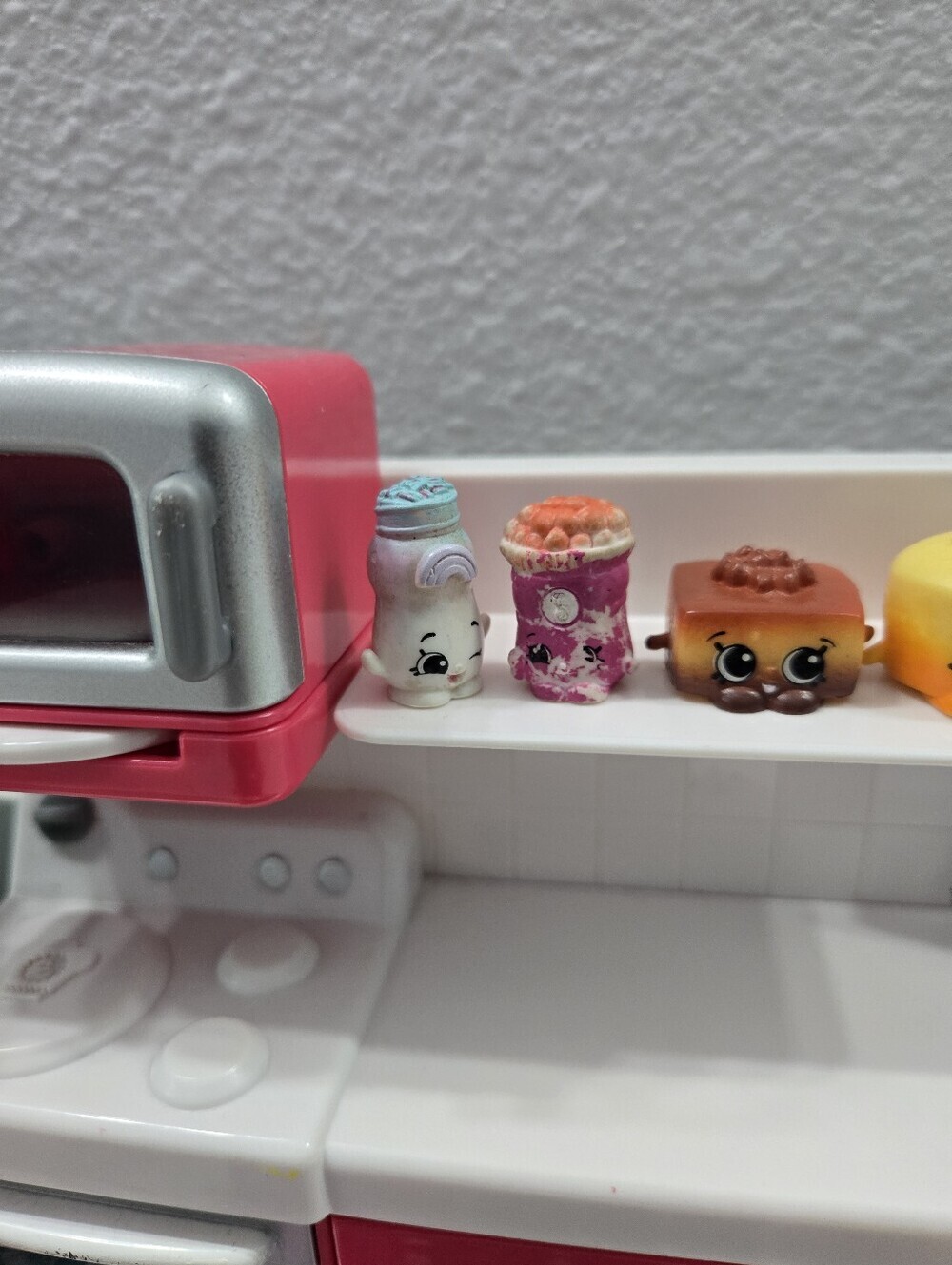 Ginormous OG Shopkins Playset Bundle with Pink, Teal and White Accessories - Picture 16 of 16